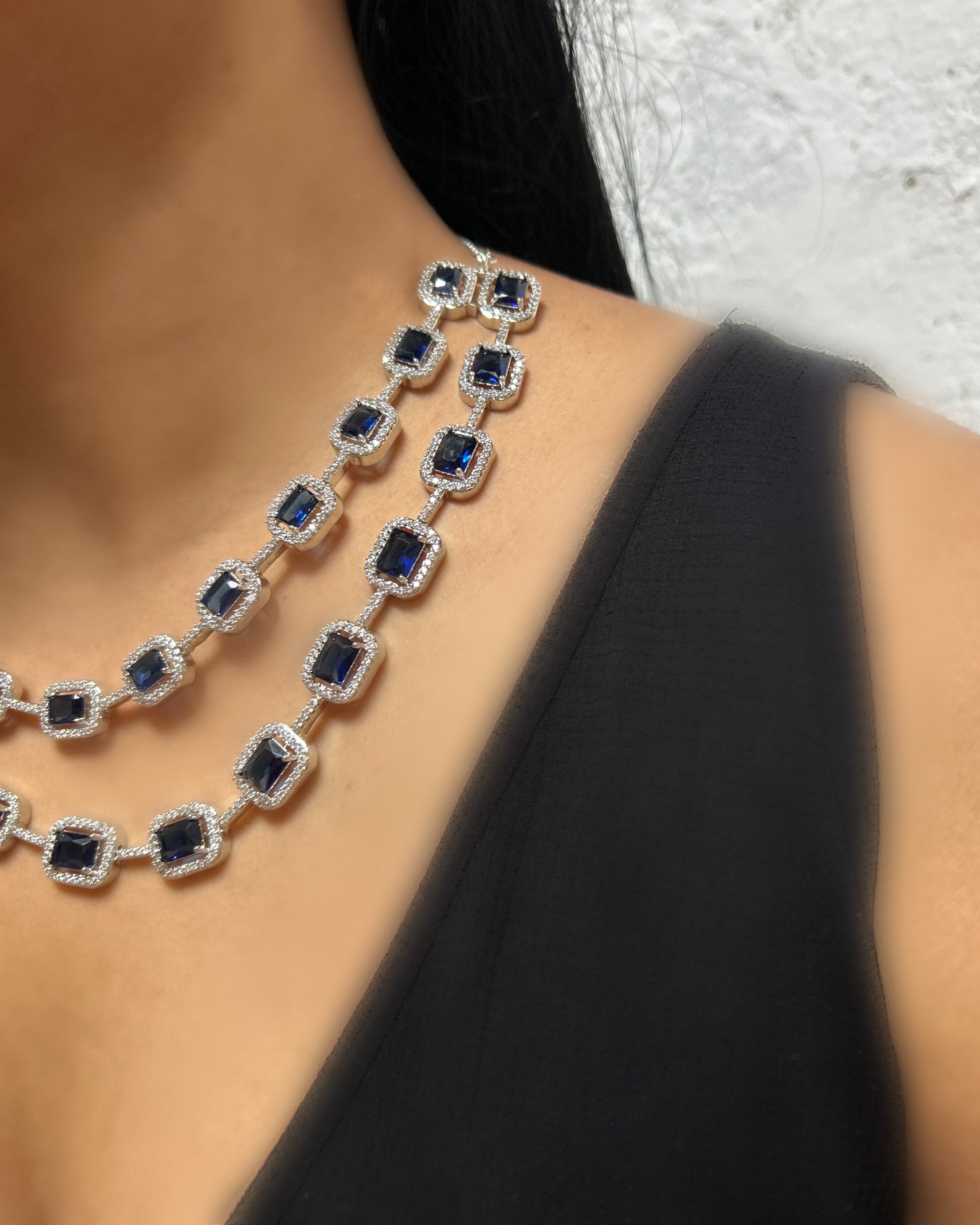 Tablet neck