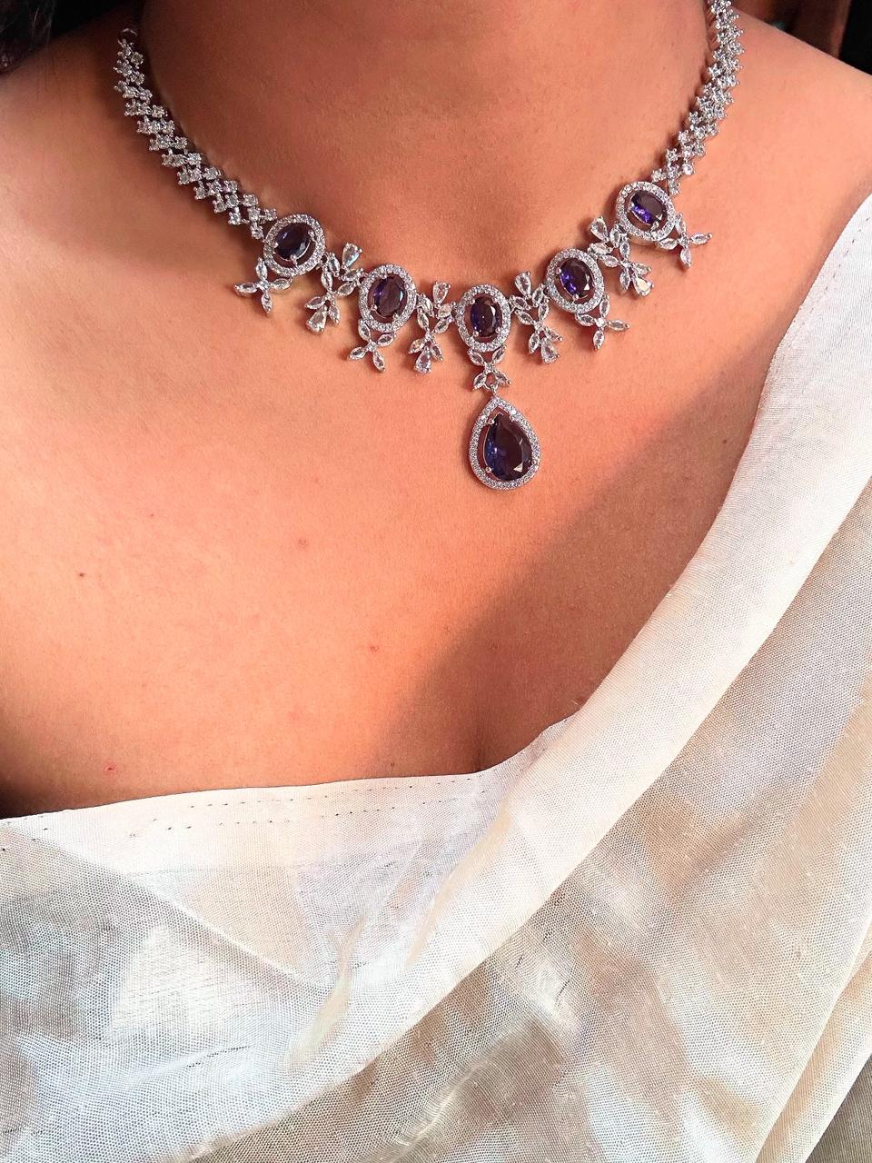 Amethyst neck